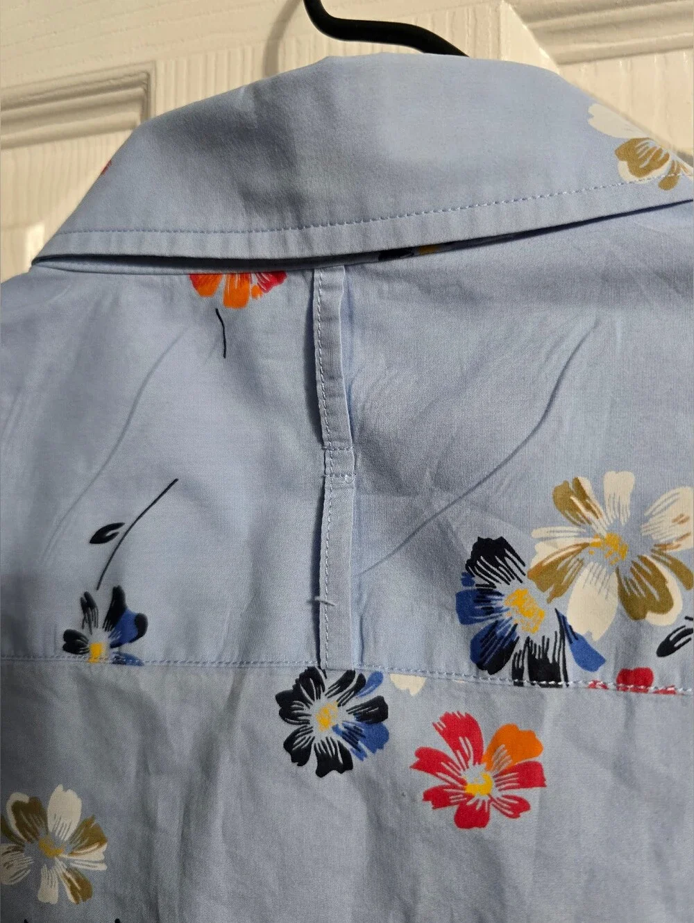 Banana Republic Light Blue Floral Button-Down Shirt